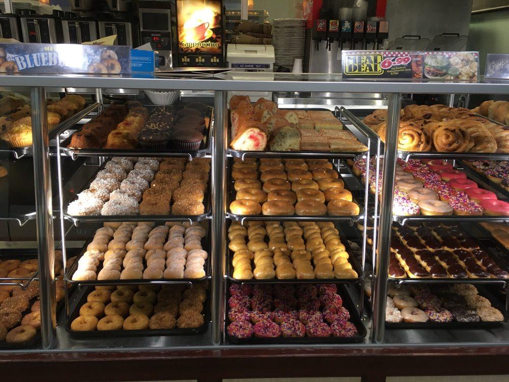 Winchell's Donuts Garden Grove, CA Full Menu, Reviews, Photos